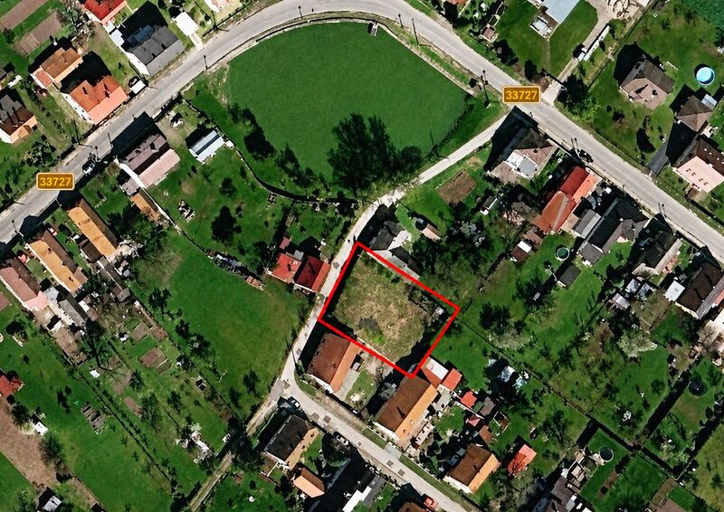 Prodej stavebního pozemku 784 m²
